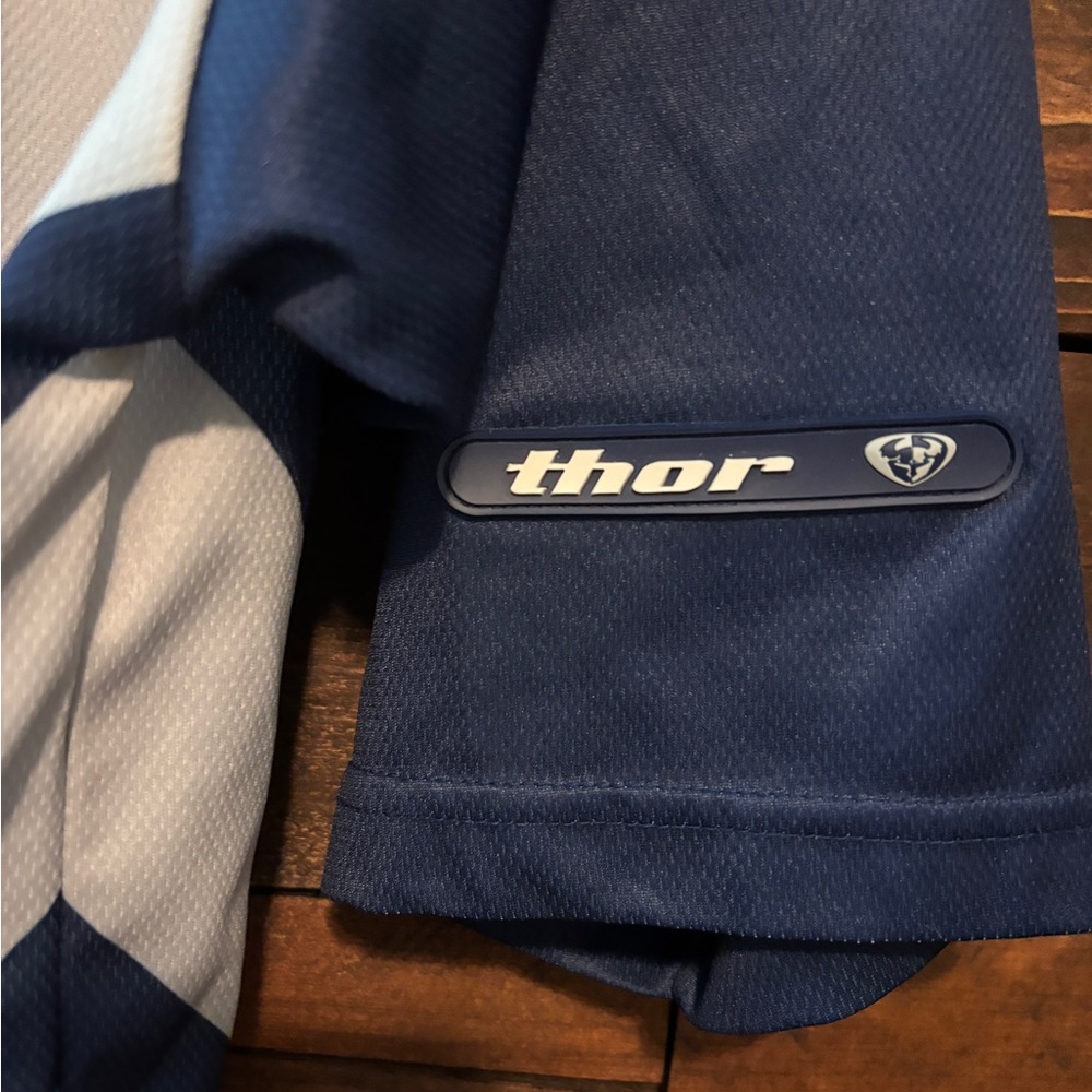 Thor Blue and Gray Racing Set - Picture 15 of 16